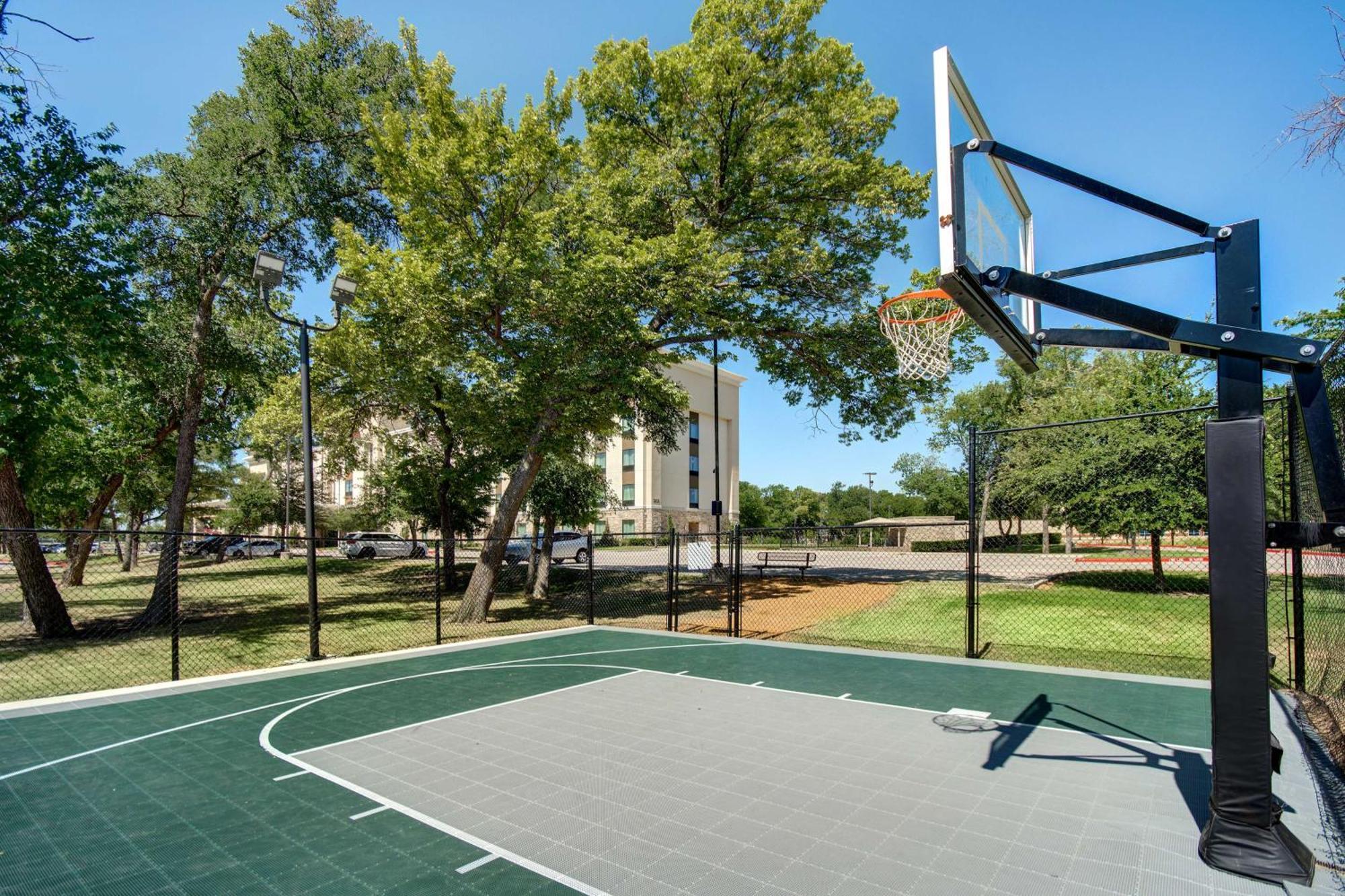 Hampton Inn & Suites Dallas/Plano-East Eksteriør bilde